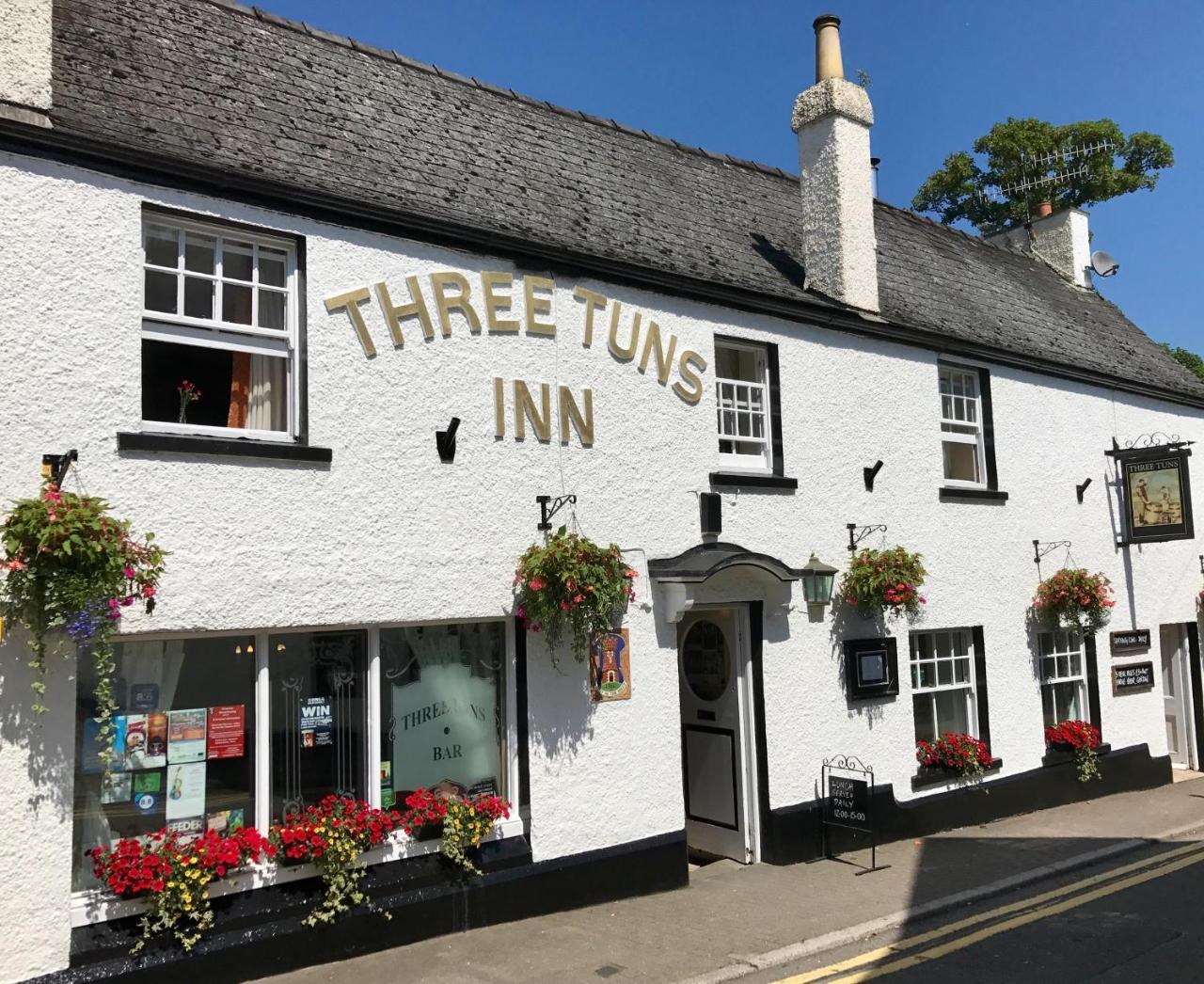 The Three Tuns Hotel Chepstow Esterno foto